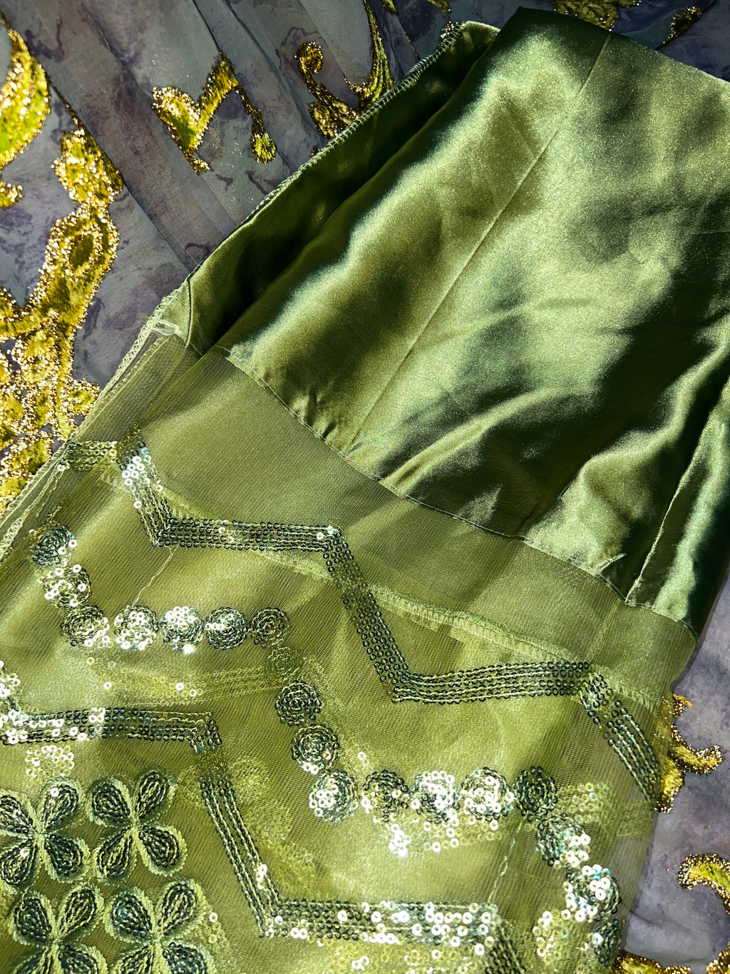 Premium Olive Floral - Maqbal Dirac