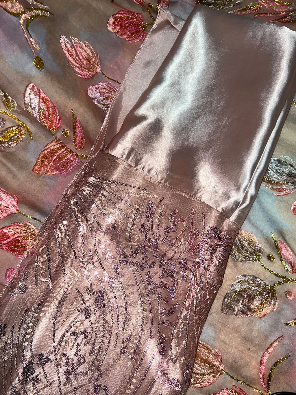 Premium Blush Pink Tulip - Maqbal Dirac