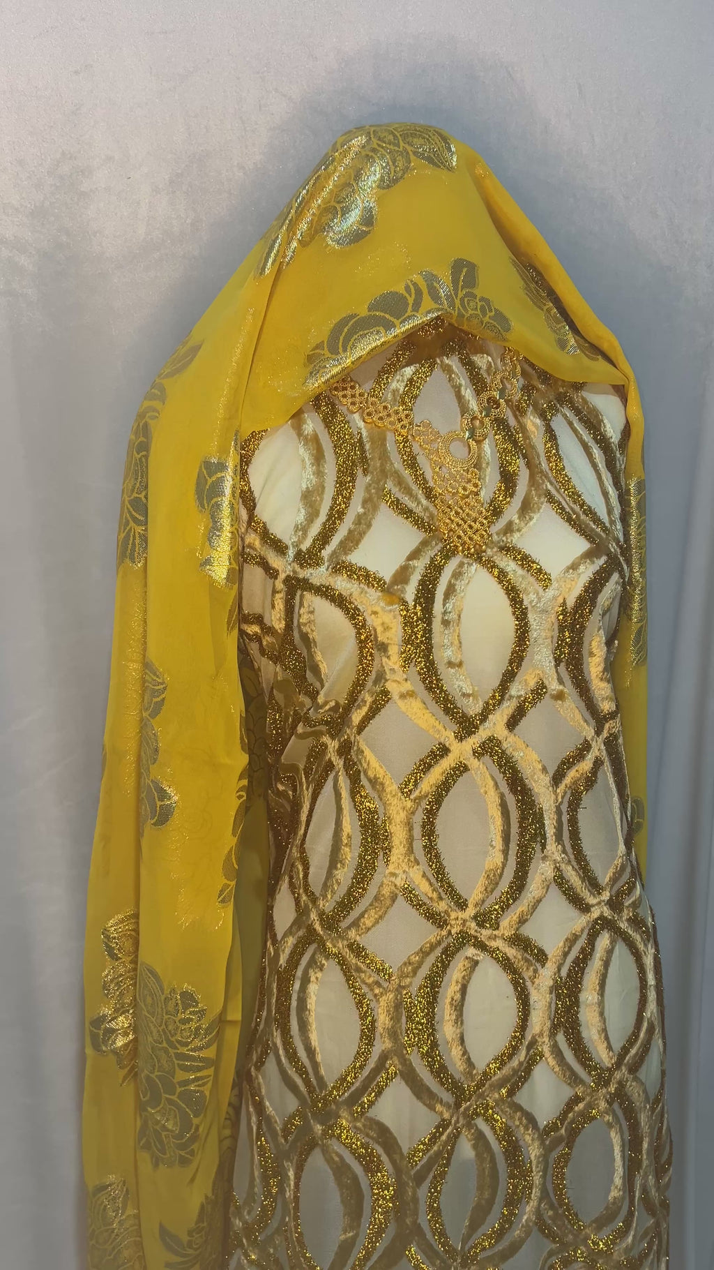 Premium Gold and White Mosaic - Maqbal Dirac