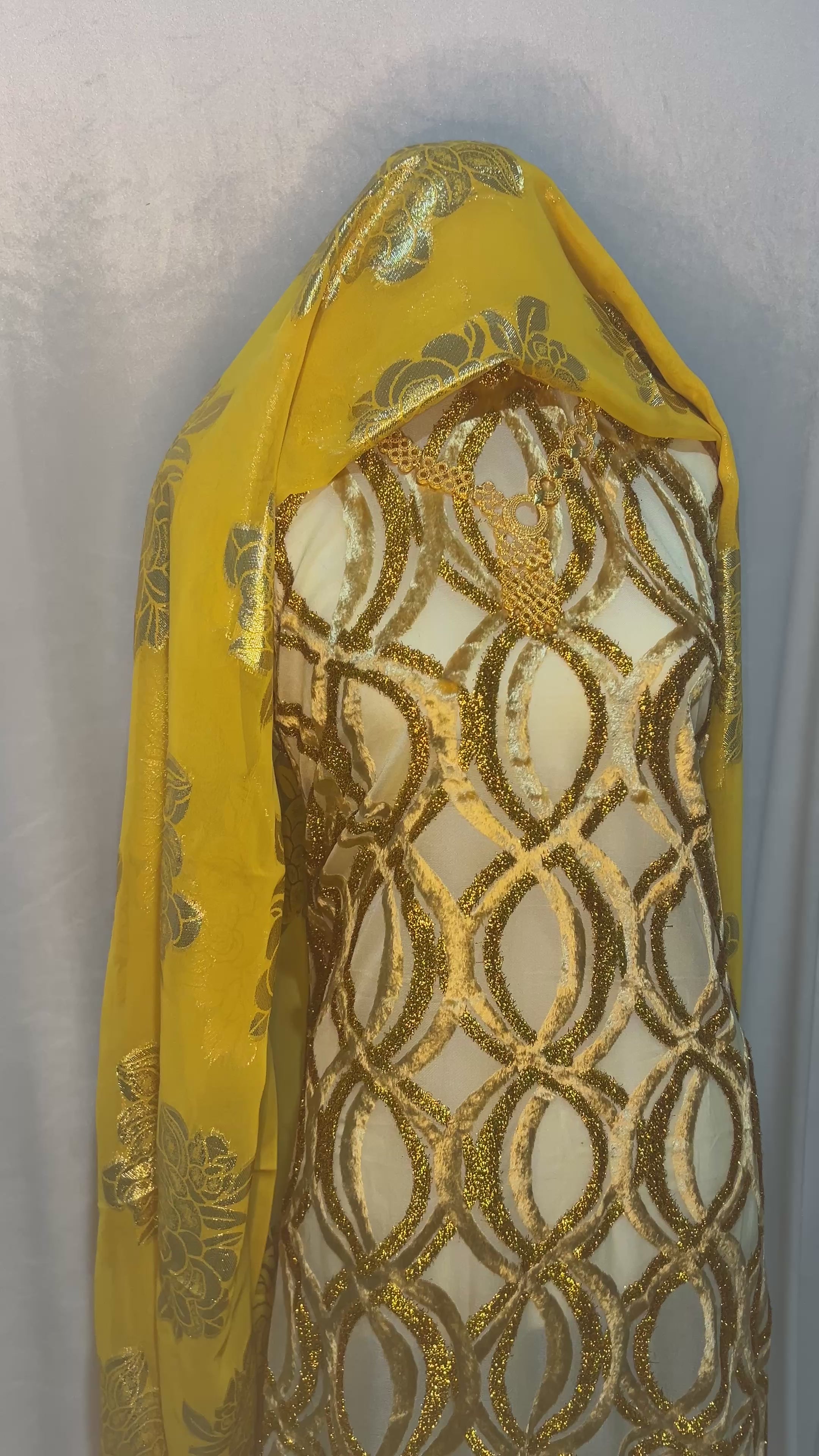 Premium Gold and White Mosaic - Maqbal Dirac