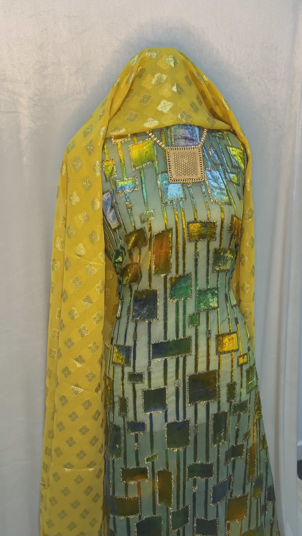 Premium Mosaic Gold/Green - Maqbal Dirac
